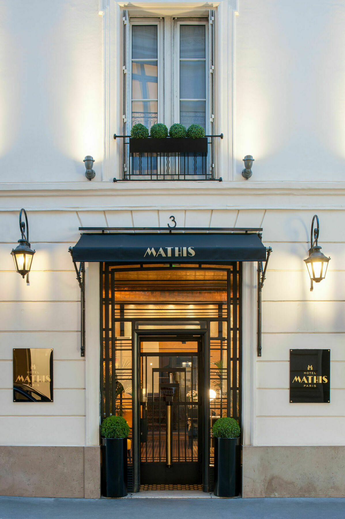Hotel Mathis Elysees Paris Exterior photo